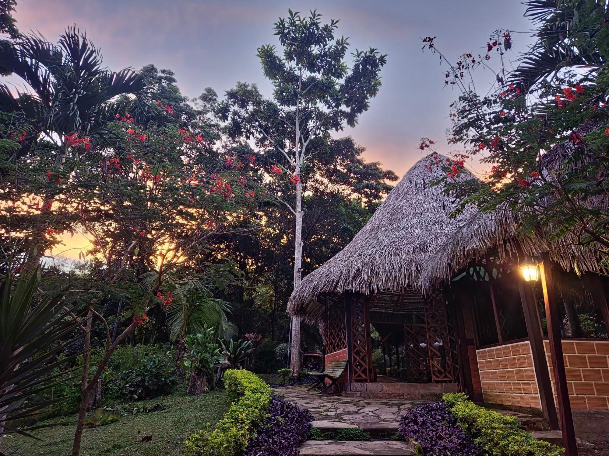 Las Jawas Lodge Sauce Exterior foto